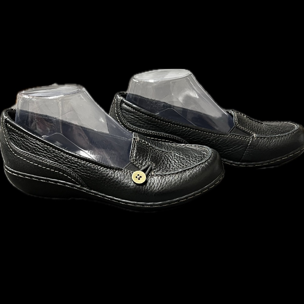 Clark’s Ashley Scurry Slip/on Black Leather Loafers Button Accents Like New 7 - Picture 5 of 16